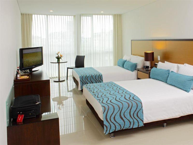 Estelar Alto Prado Barranquilla  Ngoại thất bức ảnh A room at the hotel