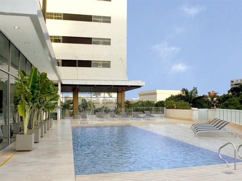 Estelar Alto Prado Barranquilla  Ngoại thất bức ảnh The pool at the rooftop