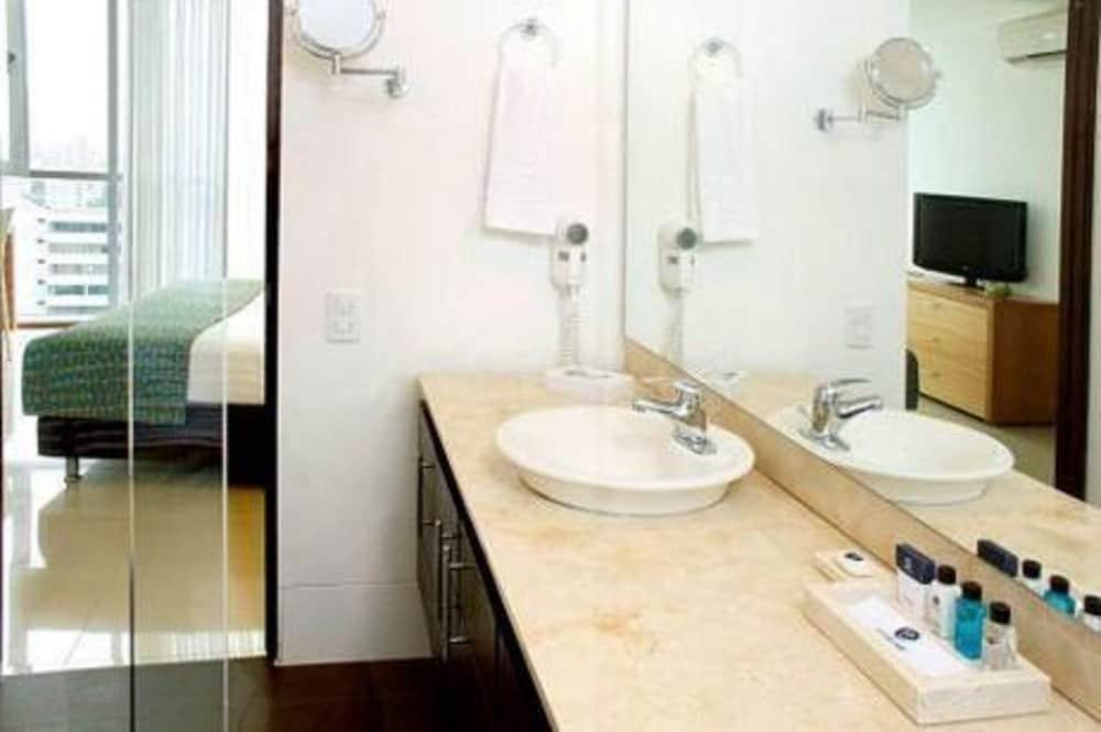 Estelar Alto Prado Barranquilla  Ngoại thất bức ảnh Bathroom